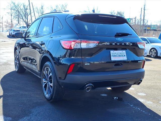 Certified 2022 Ford Escape SE w/ SE Sport Appearance Package image 3