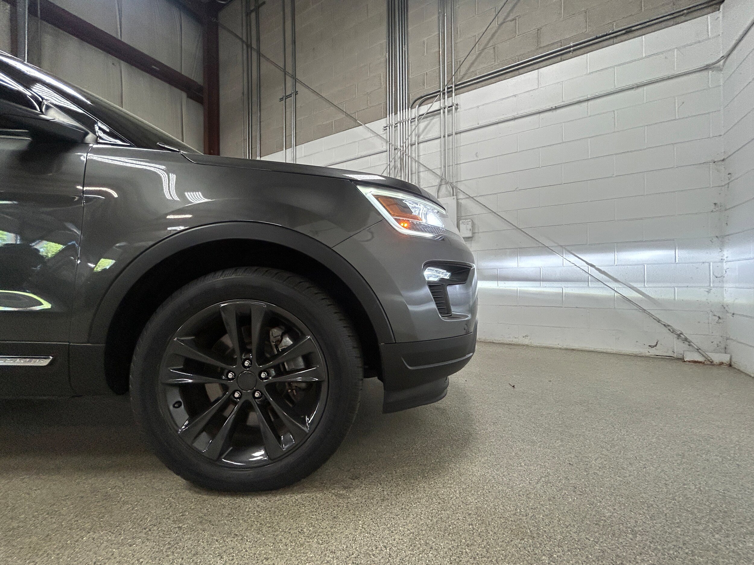 Certified 2018 Ford Explorer XLT w/ Equipment Group 202A AWD/4WD image 31