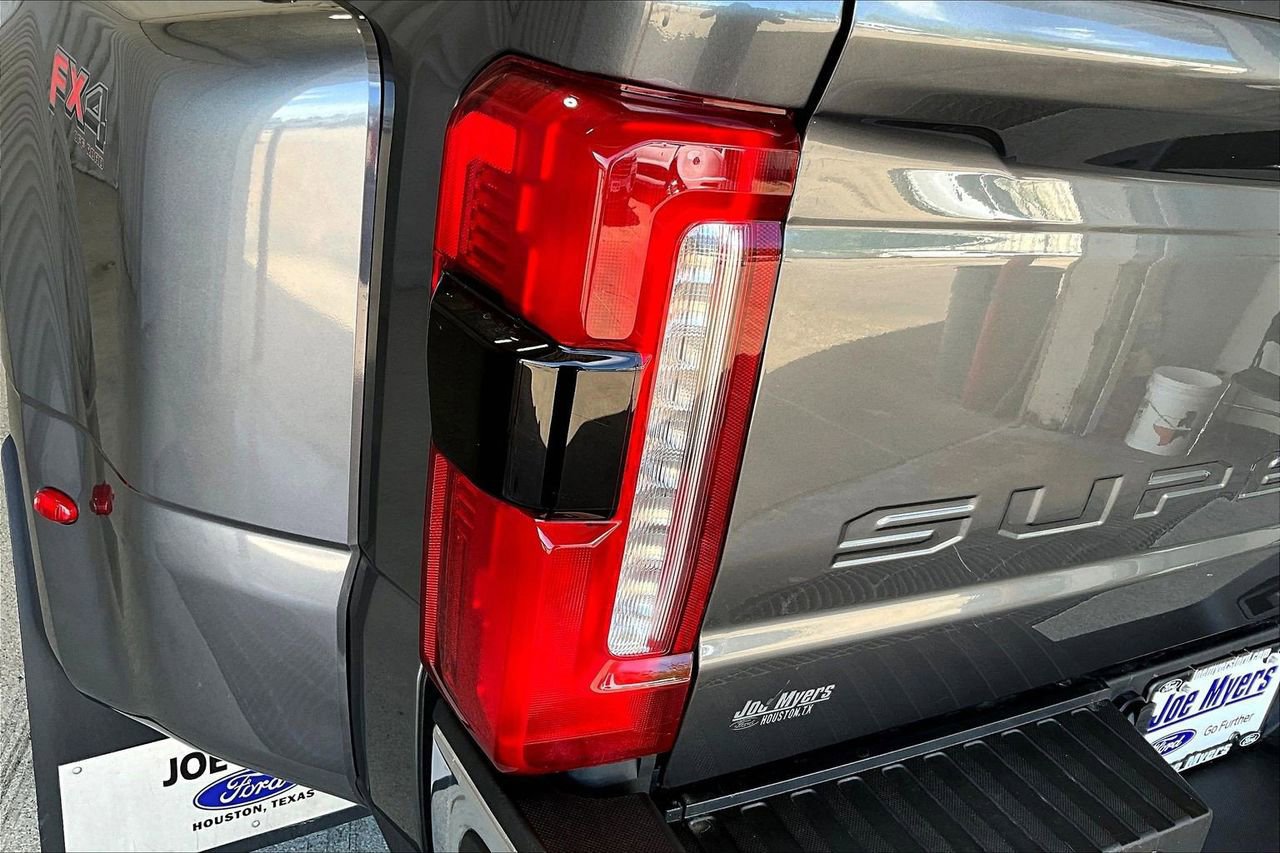 Certified 2025 Ford F350 Lariat AWD/4WD image 30