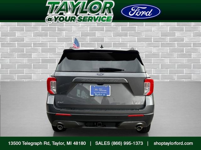 Certified 2023 Ford Explorer XLT w/ Equipment Group 202A image 4