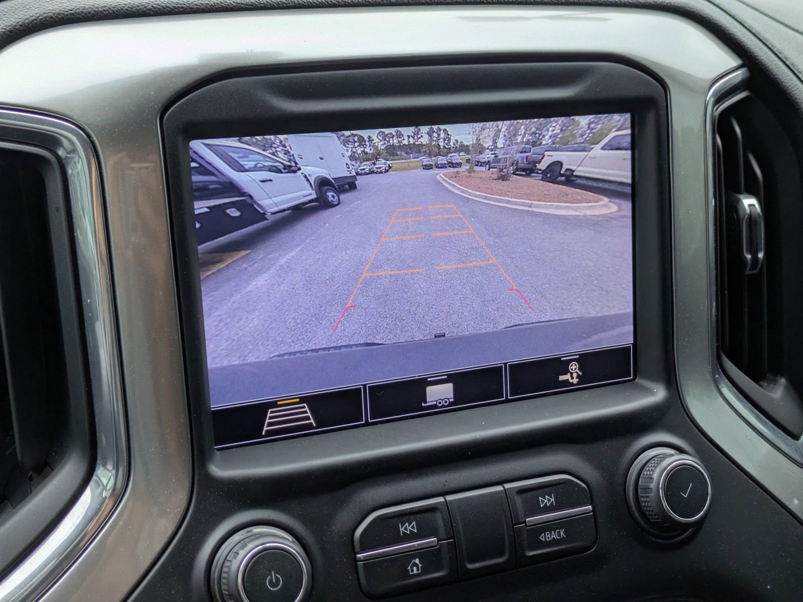 Used 2020 Chevrolet Silverado 1500 LT Trail Boss image 12