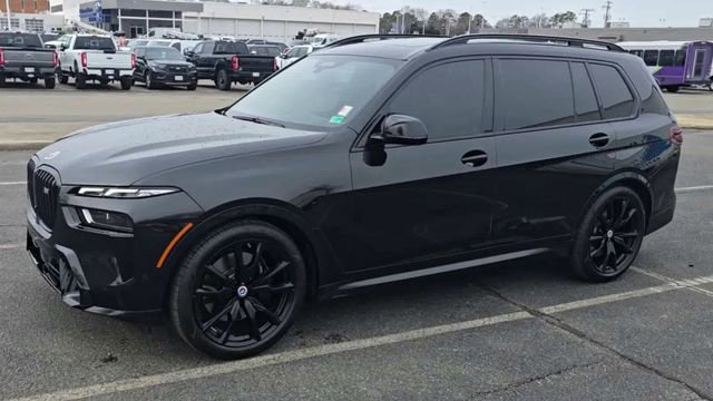 Used 2023 BMW X7 M60i w/ Executive Package image 2