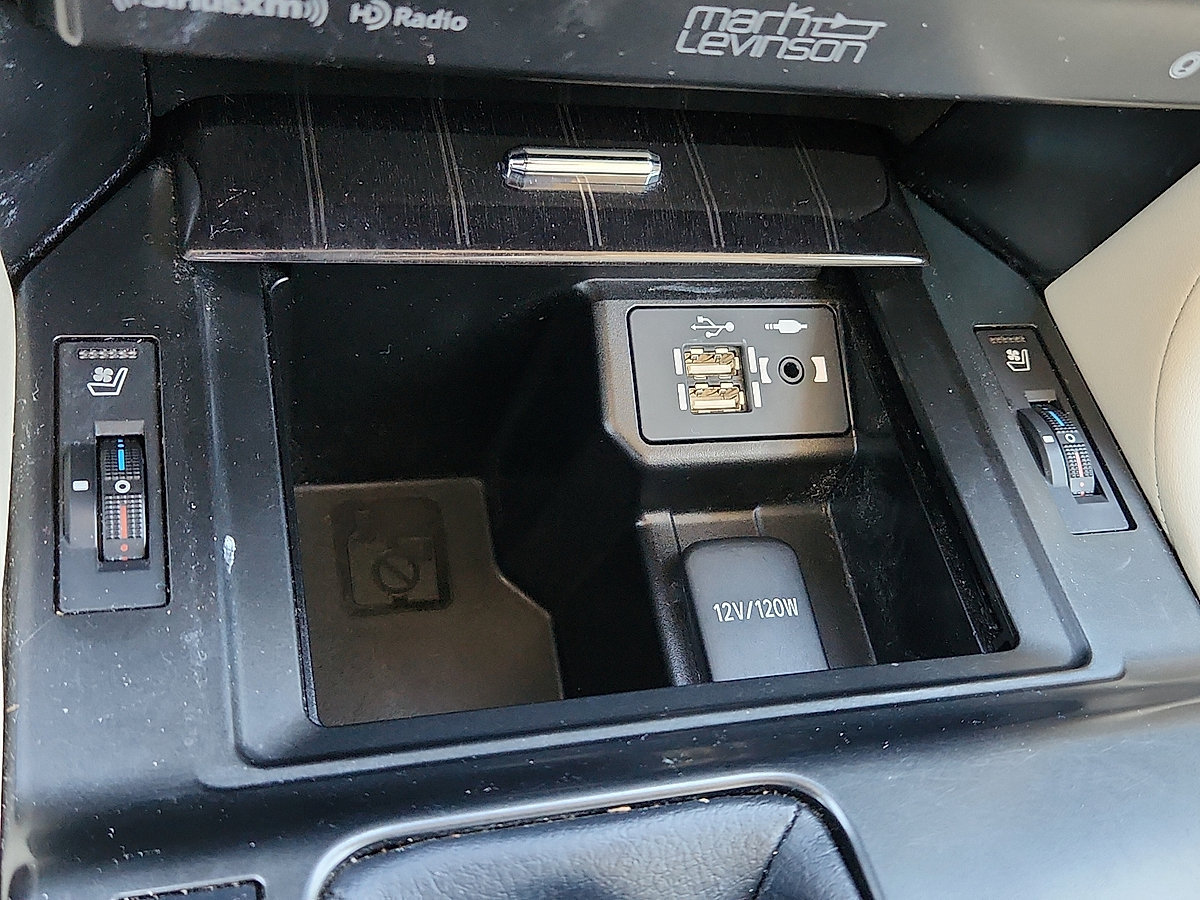Used 2023 Lexus GX 460 Premium AWD/4WD image 24