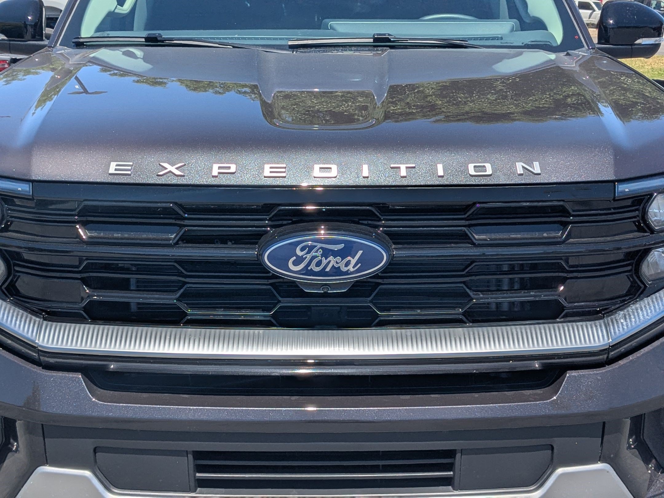 Certified 2026 Ford Expedition Max Platinum w/ Platinum Ultimate Package AWD/4WD image 12