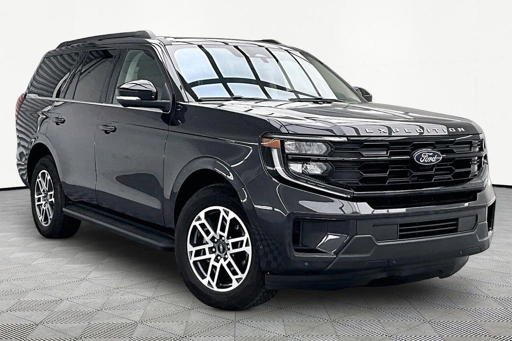 Certified 2025 Ford Expedition Active AWD/4WD image 12