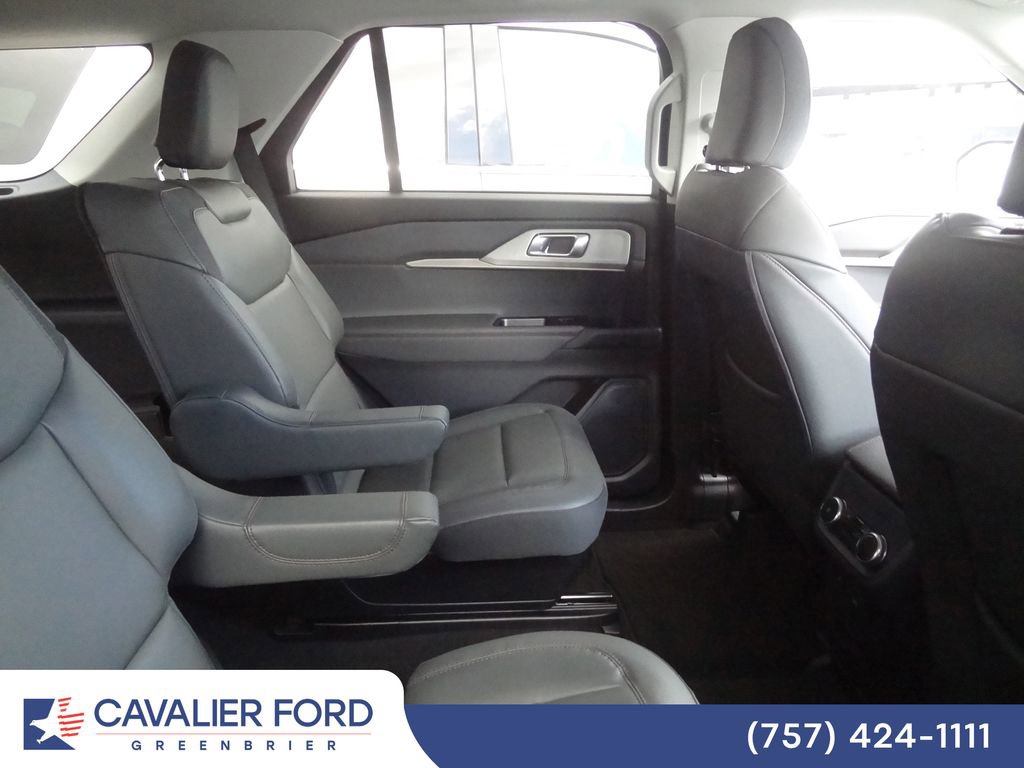 Certified 2026 Ford Explorer Active w/ Active Comfort Package AWD/4WD image 11