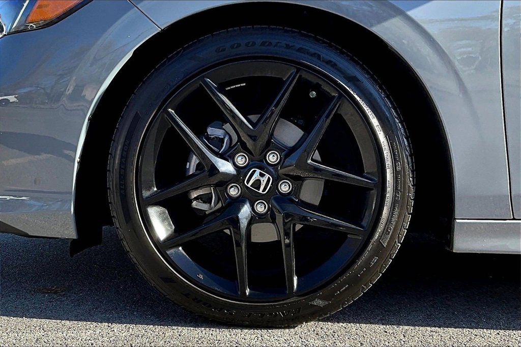Used 2025 Honda Civic Sport image 9