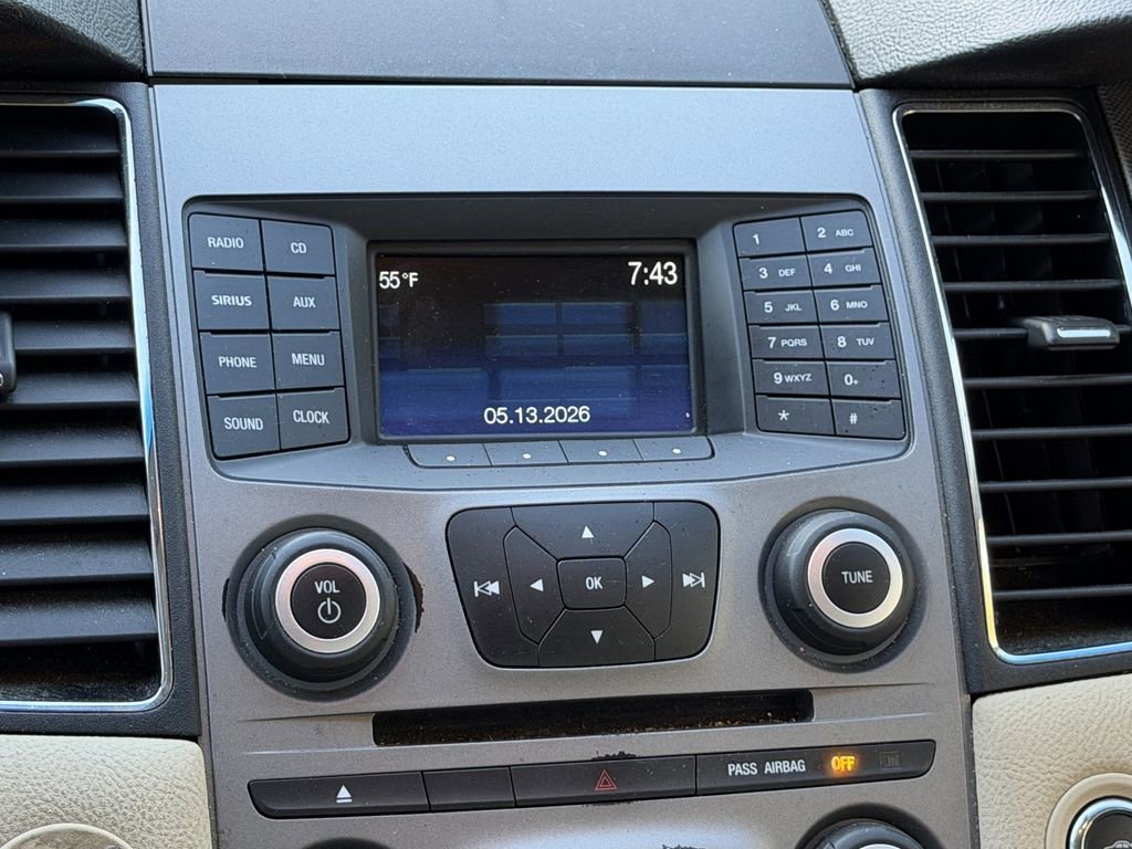Certified 2019 Ford Taurus SE FWD image 20