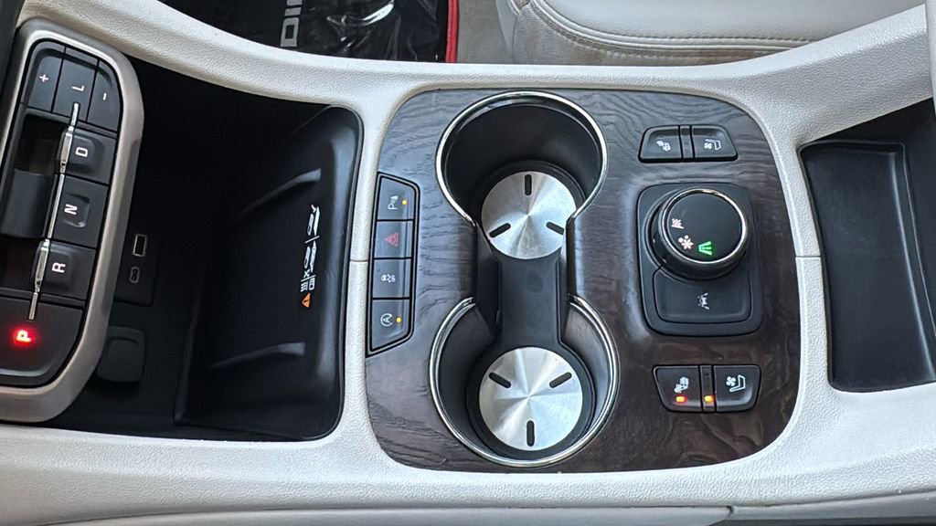 Used 2021 GMC Acadia Denali w/ Denali Technology Package image 16