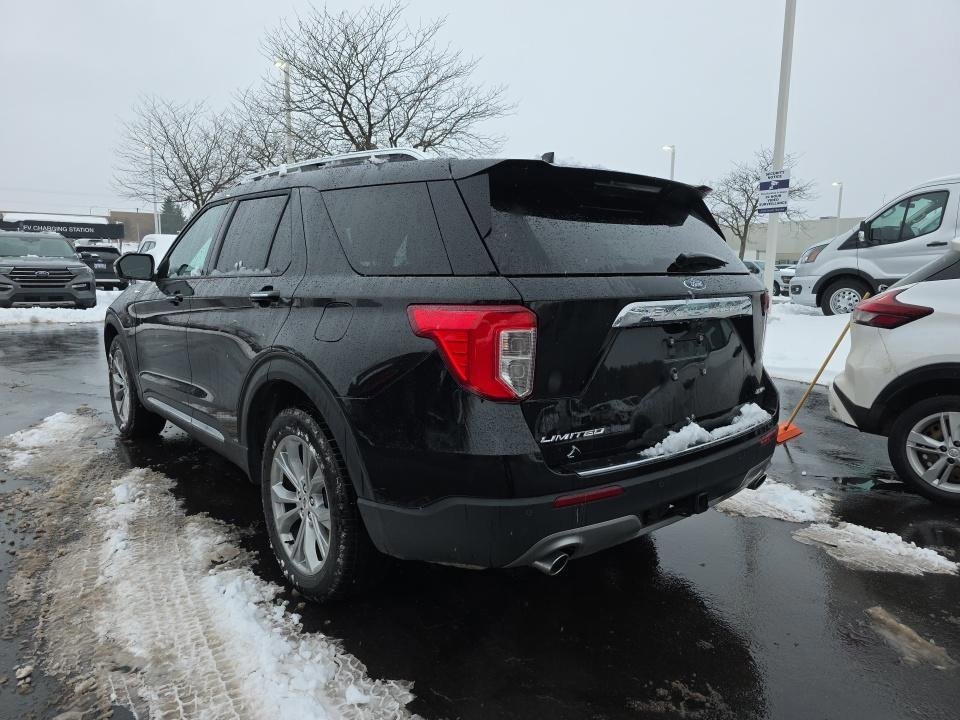 Certified 2023 Ford Explorer Limited w/ Limited Technology Package image 3