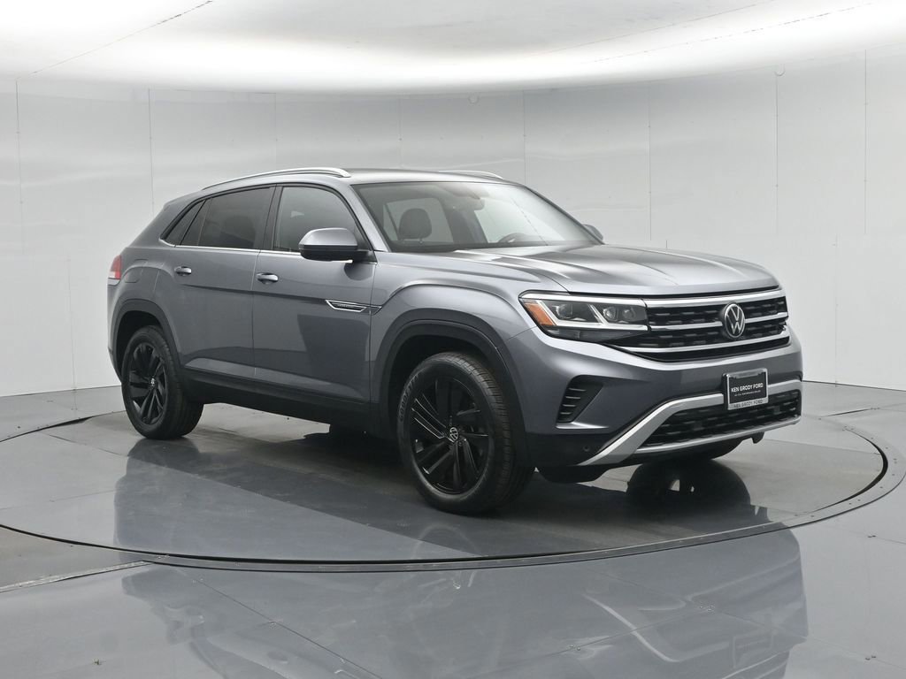 Used 2023 Volkswagen Atlas Cross Sport SE w/ Panoramic Sunroof Package image 5