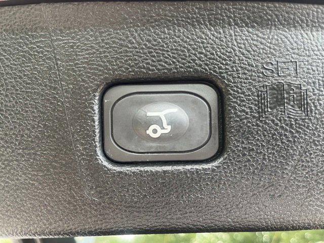 Certified 2024 Ford Edge SEL w/ Sport Appearance Package image 23