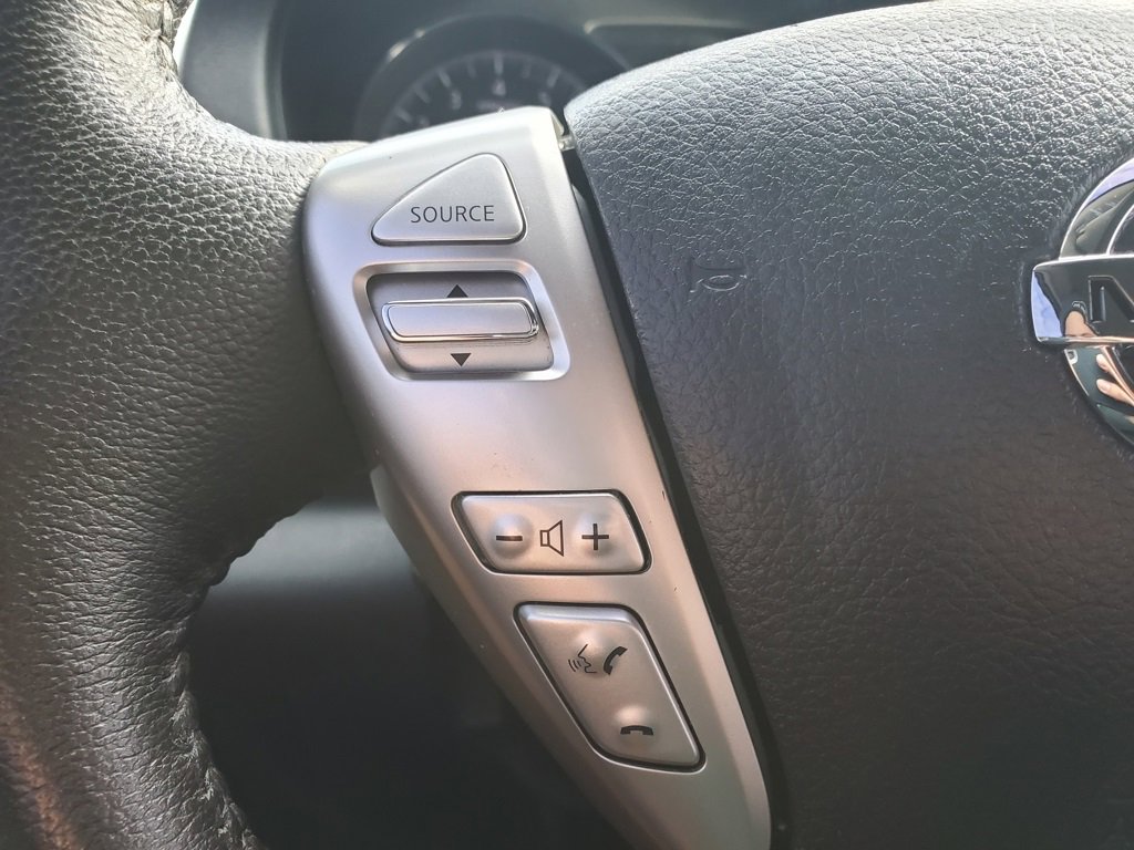 Used 2018 Nissan Versa SV w/ SV Special Edition Package image 16