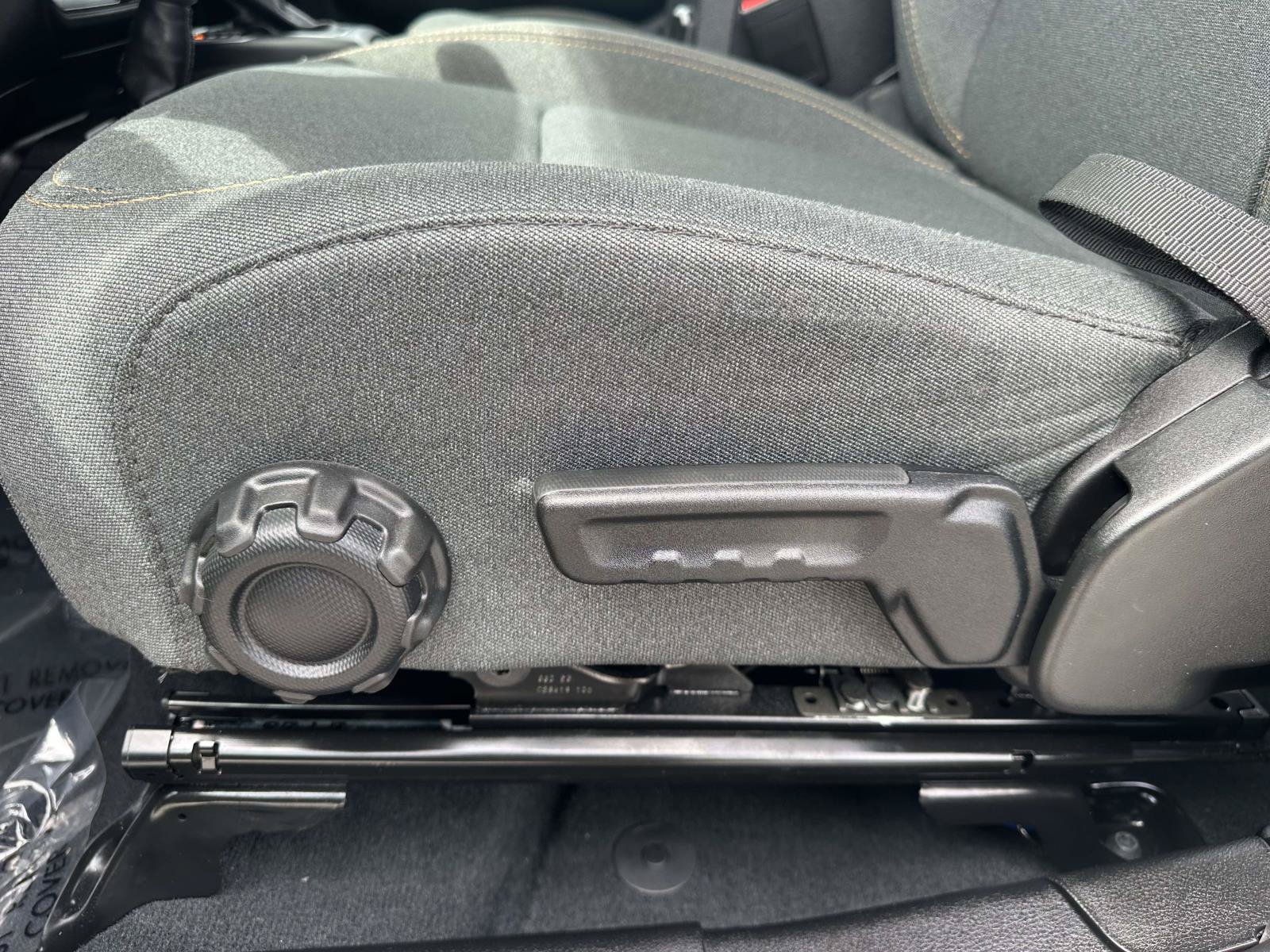 Used 2024 Jeep Wrangler Unlimited Sport AWD/4WD image 19