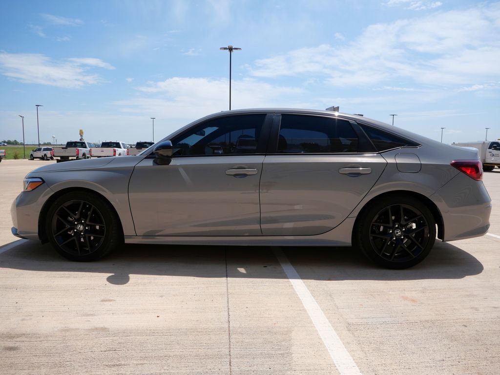 Used 2025 Honda Civic Sport image 3