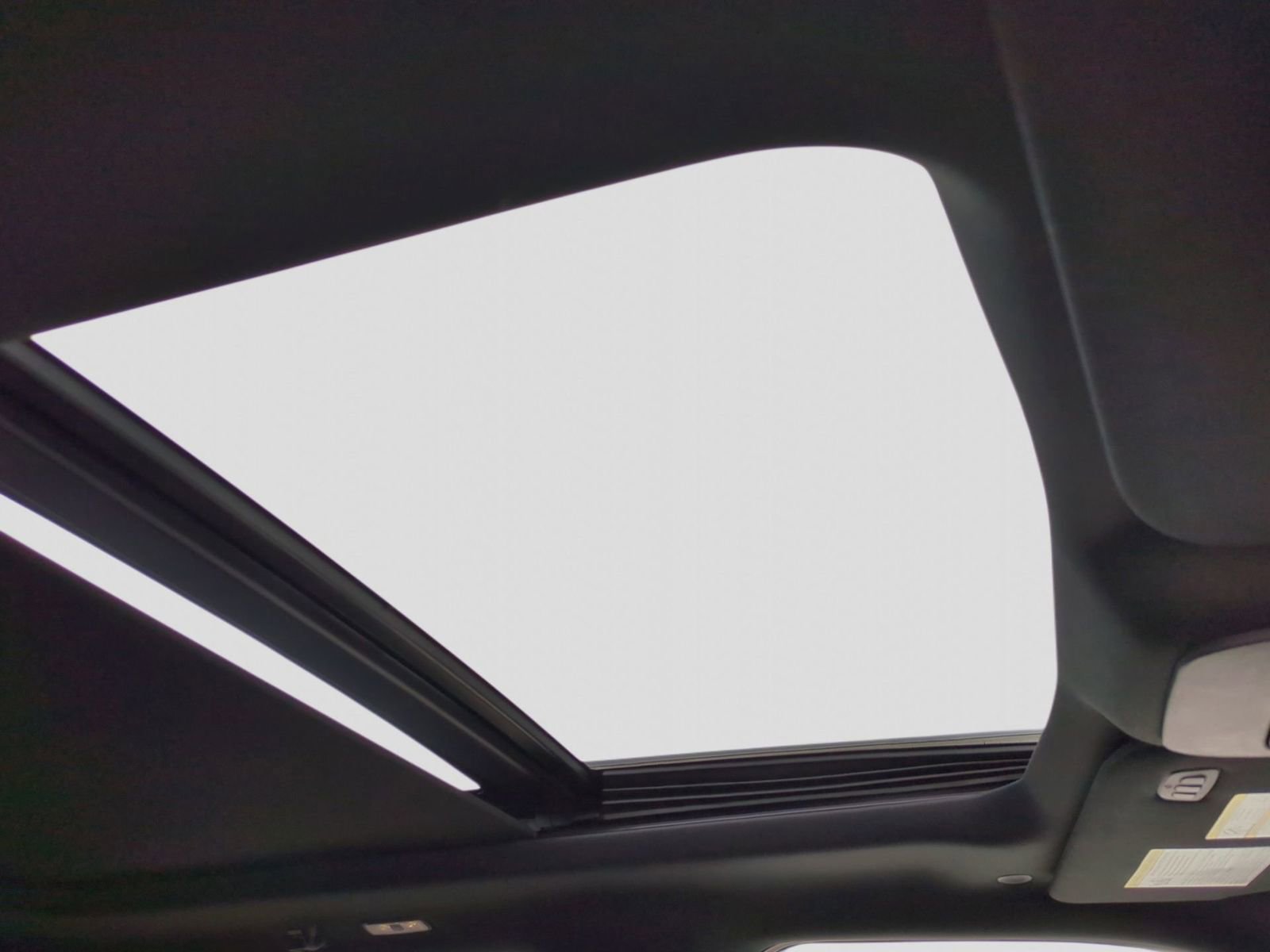 Certified 2023 Ford F150 Lariat w/ Equipment Group 502A High image 27