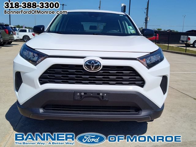 Used 2022 Toyota RAV4 LE FWD image 11