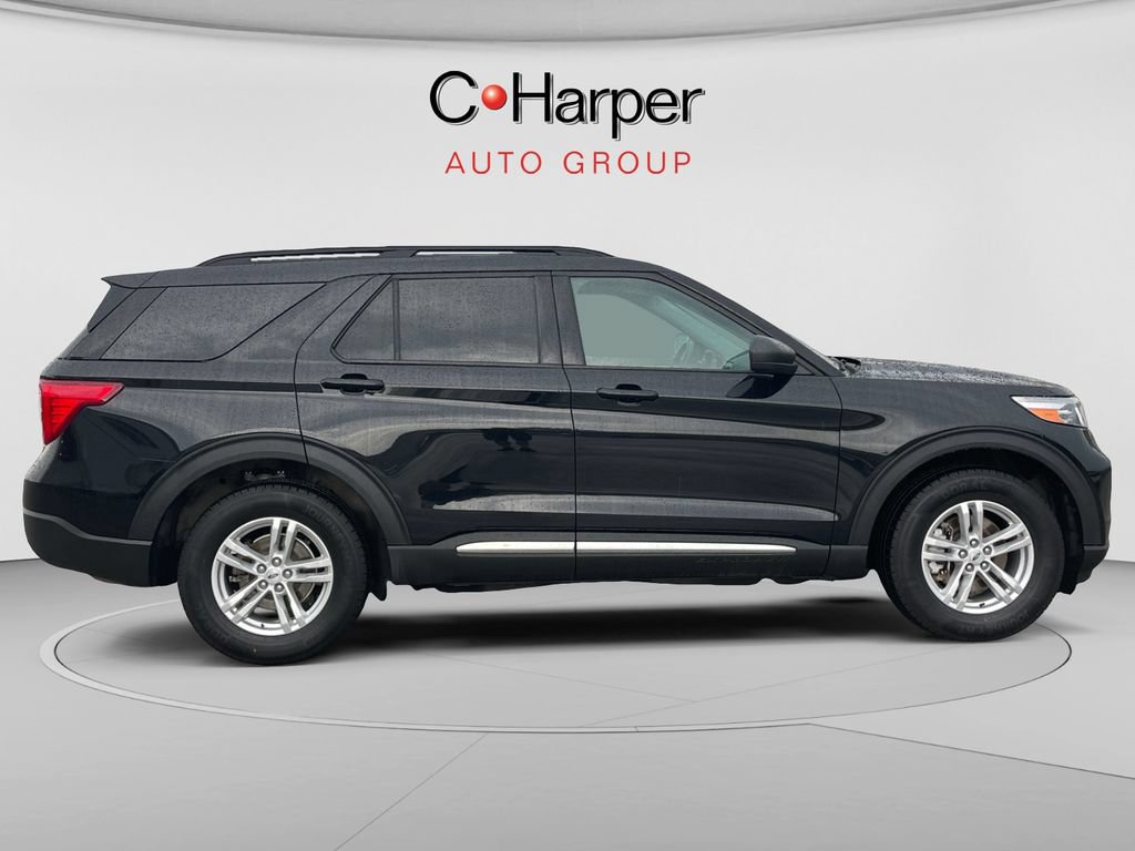 Certified 2023 Ford Explorer XLT AWD/4WD image 2