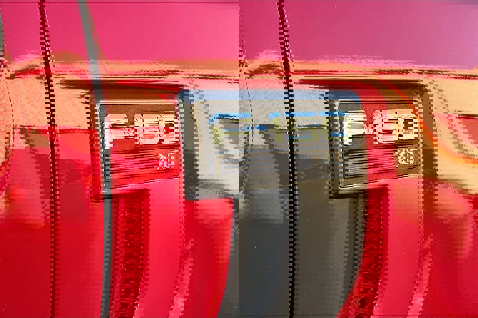 Certified 2022 Ford F150 XLT w/ Equipment Group 302A High image 14