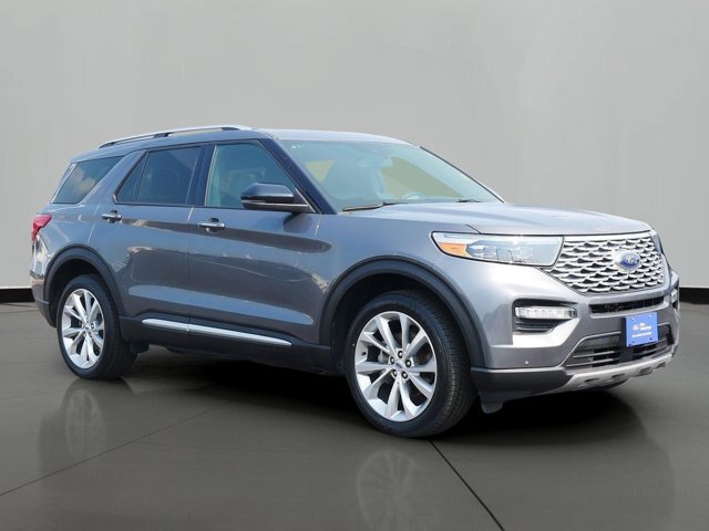 Certified 2023 Ford Explorer Platinum w/ Technology Package AWD/4WD image 4