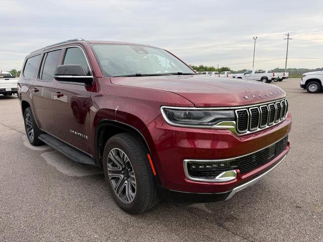 Used 2023 Jeep Wagoneer L Series II AWD/4WD image 5