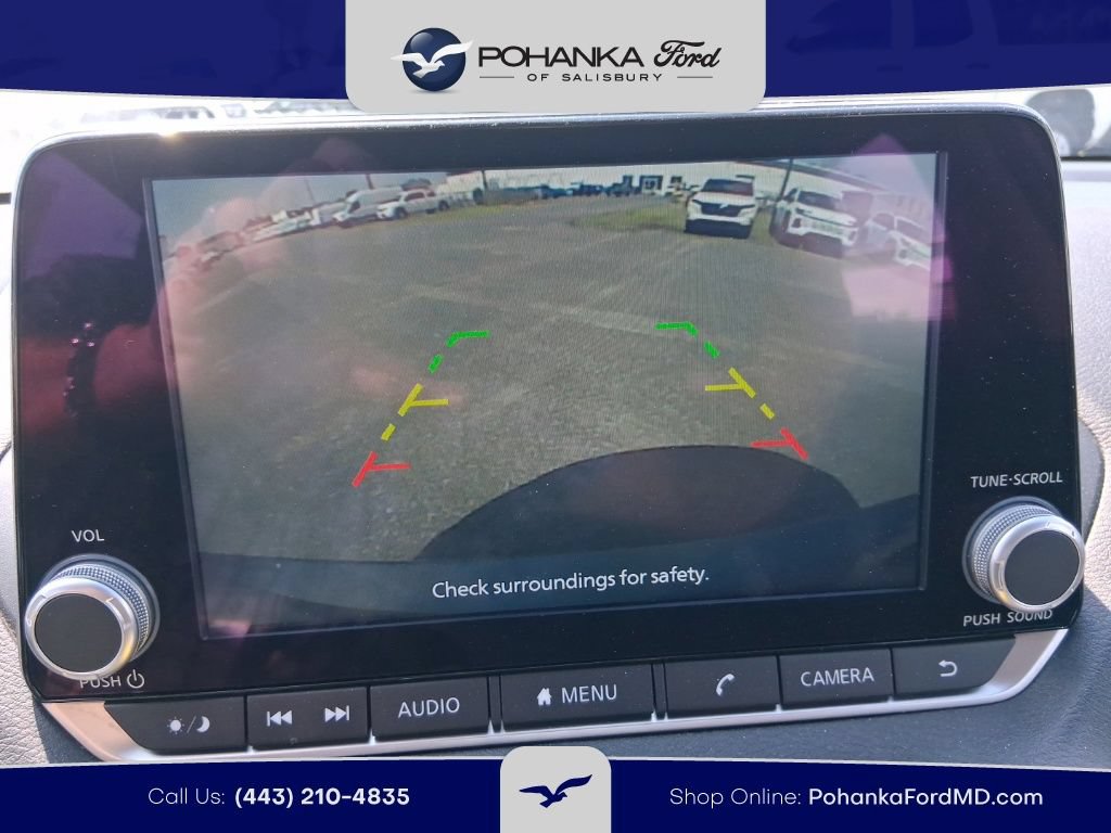Used 2025 Nissan Sentra SV FWD image 13