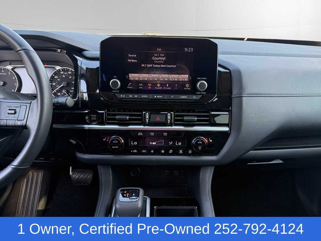 Used 2025 Nissan Pathfinder SV AWD/4WD image 11
