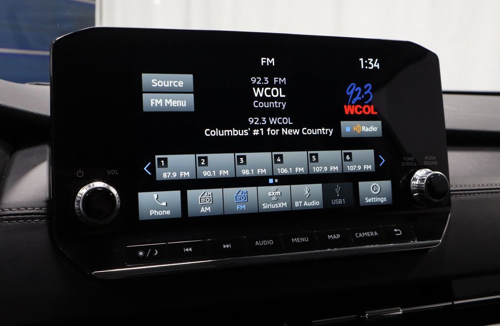 Used 2024 Mitsubishi Outlander SE image 2