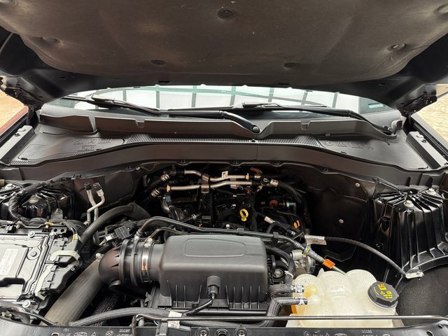 Certified 2022 Ford Explorer XLT w/ Equipment Group 202A image 28