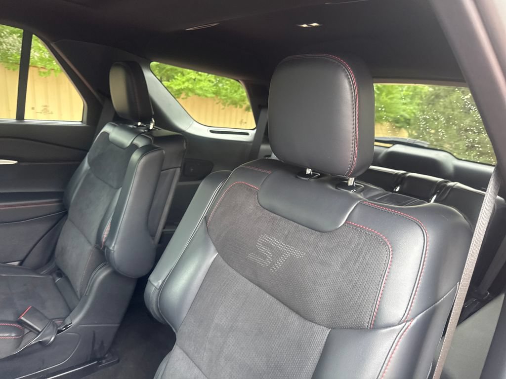 Certified 2025 Ford Explorer ST AWD/4WD image 22