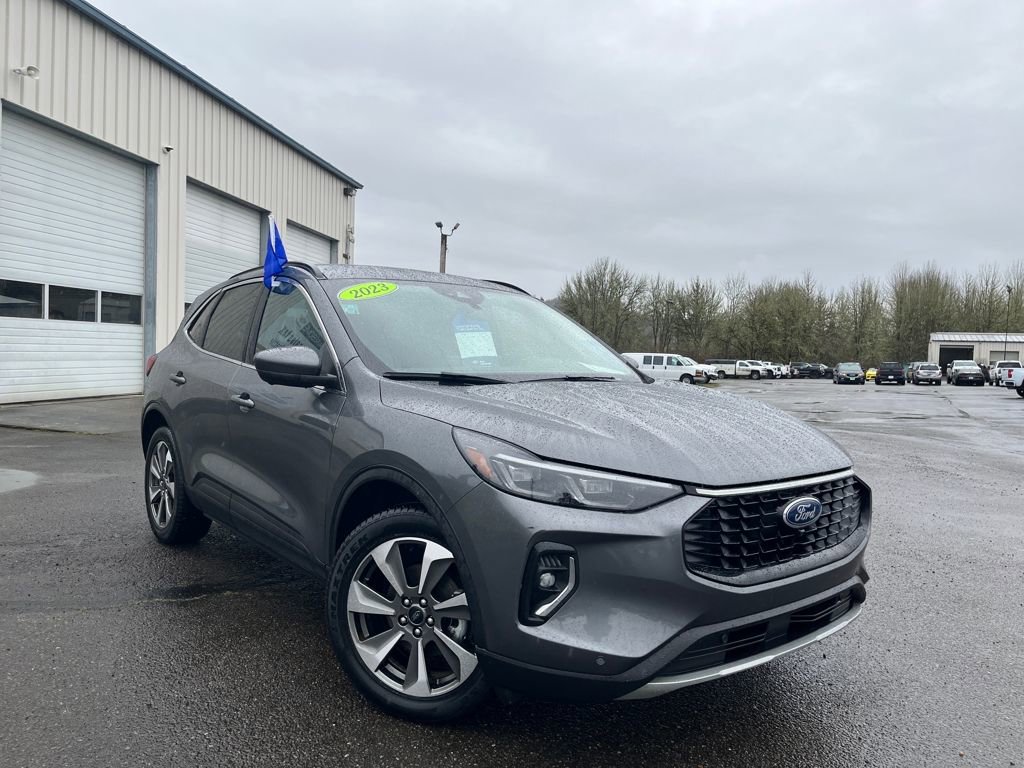 Certified 2023 Ford Escape Platinum AWD/4WD image 10