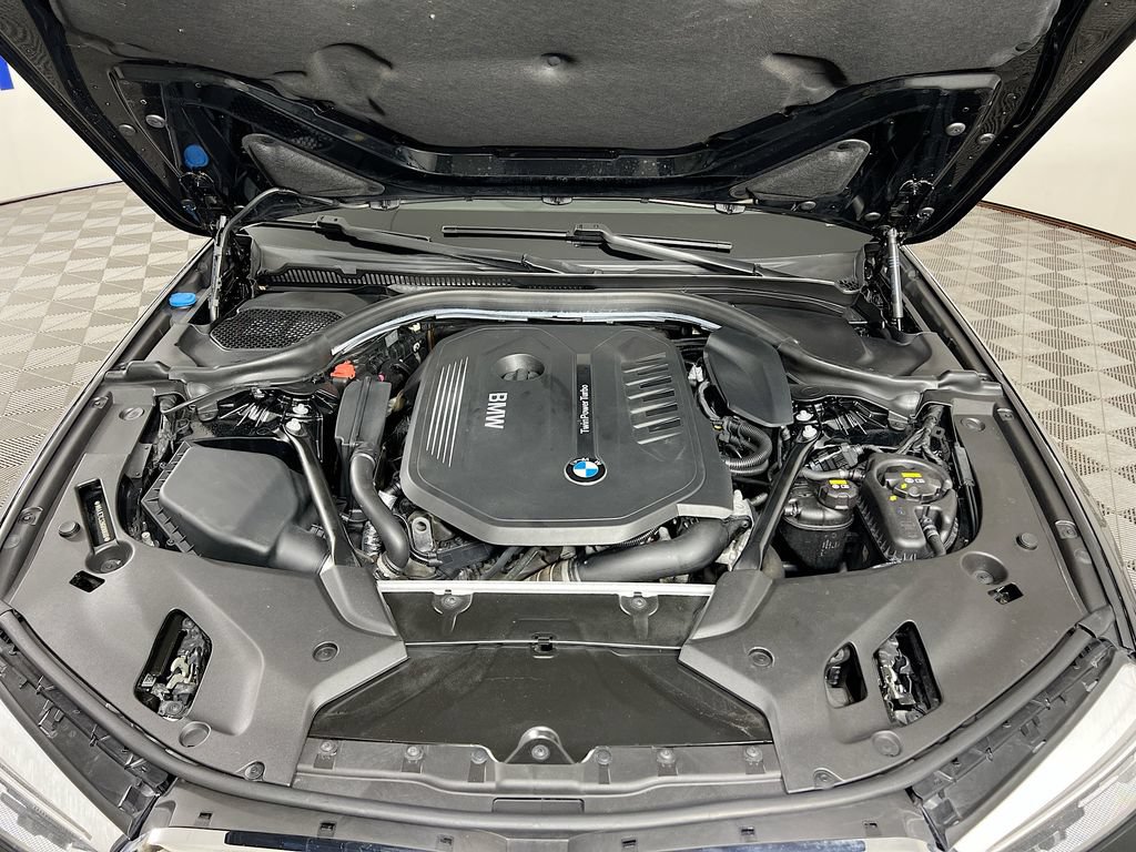 Used 2017 BMW 540i xDrive AWD/4WD image 35