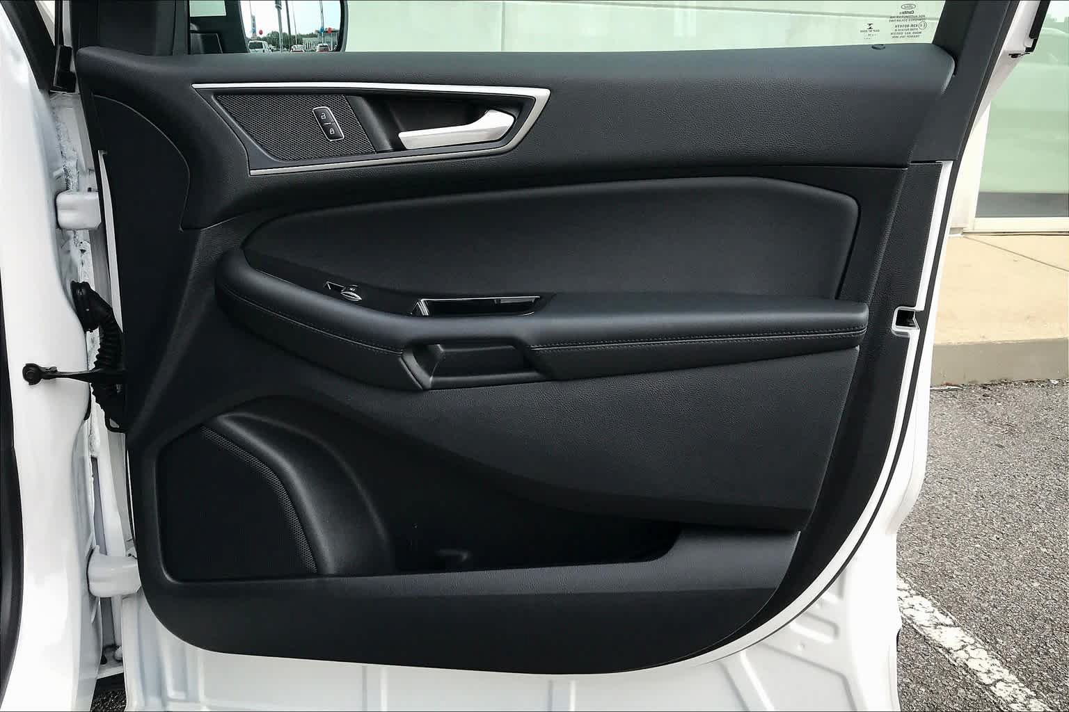 Certified 2019 Ford Edge SEL w/ Equipment Group 201A AWD/4WD image 23