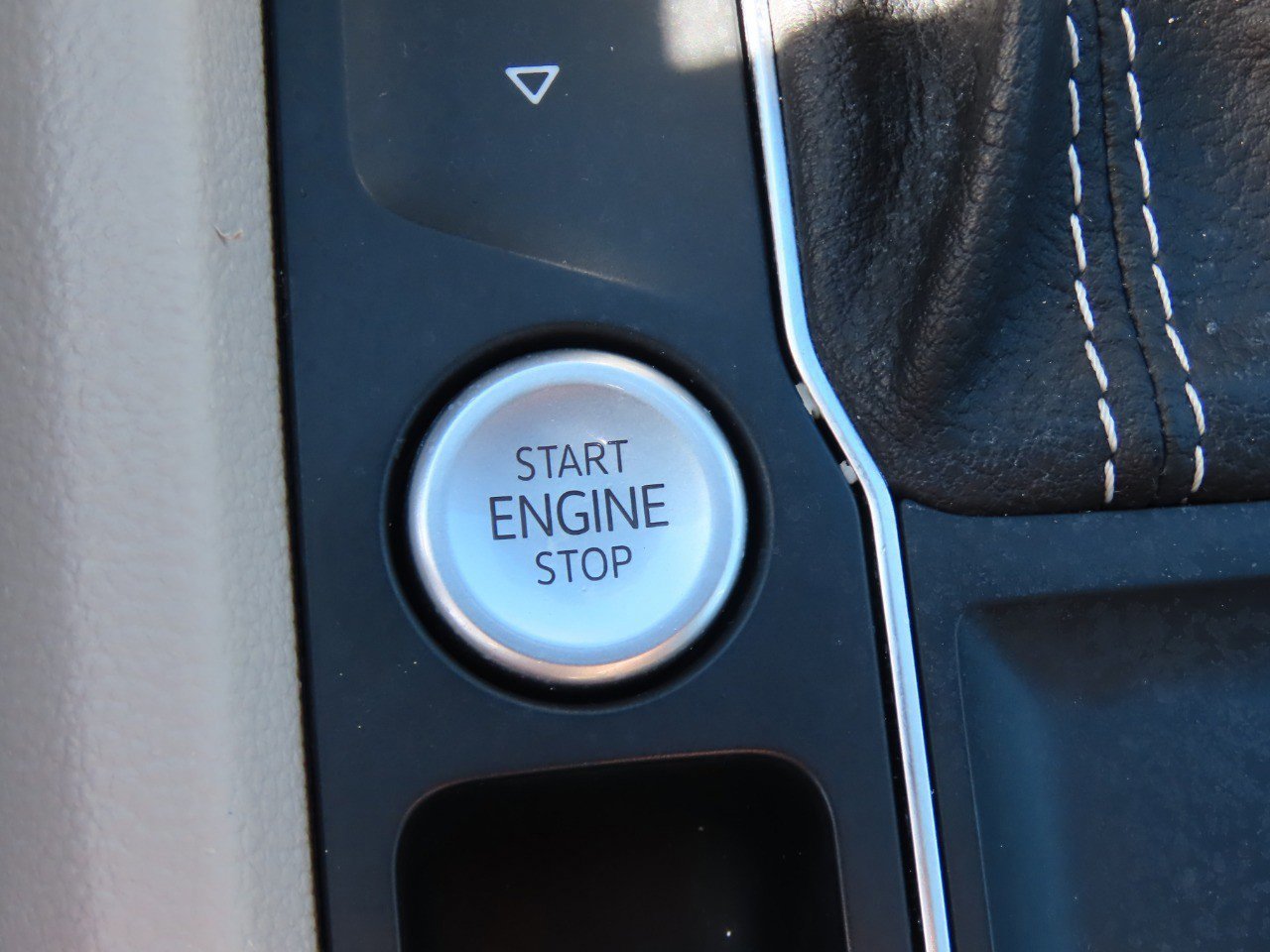 Used 2023 Volkswagen Atlas SE image 30