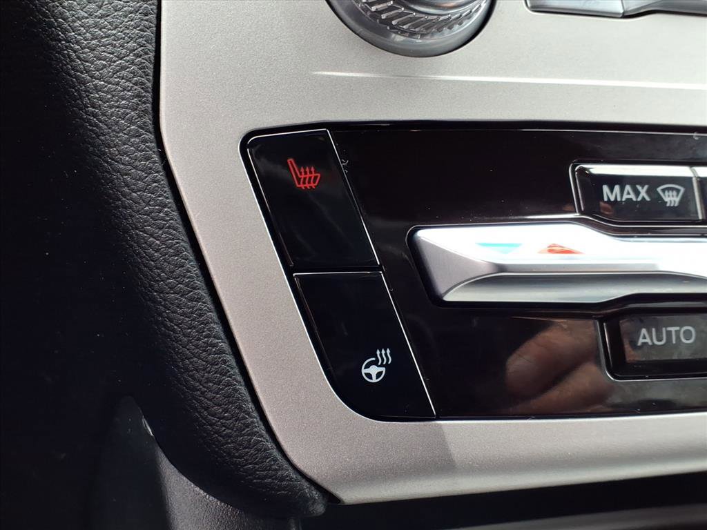 Certified 2022 Ford Explorer XLT w/ Equipment Group 202A image 17