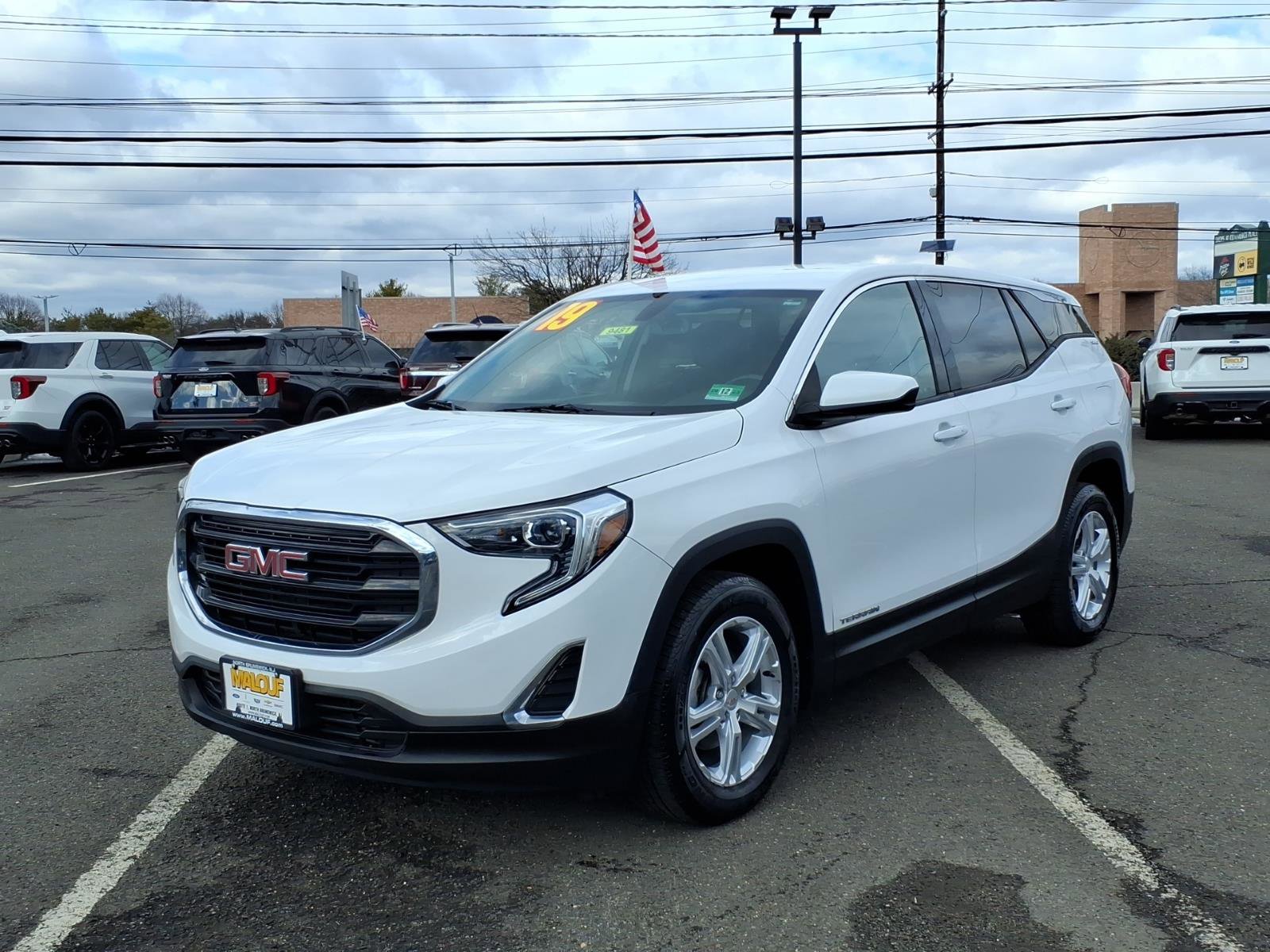 Used 2019 GMC Terrain SLE w/ LPO, Cargo Package image 3