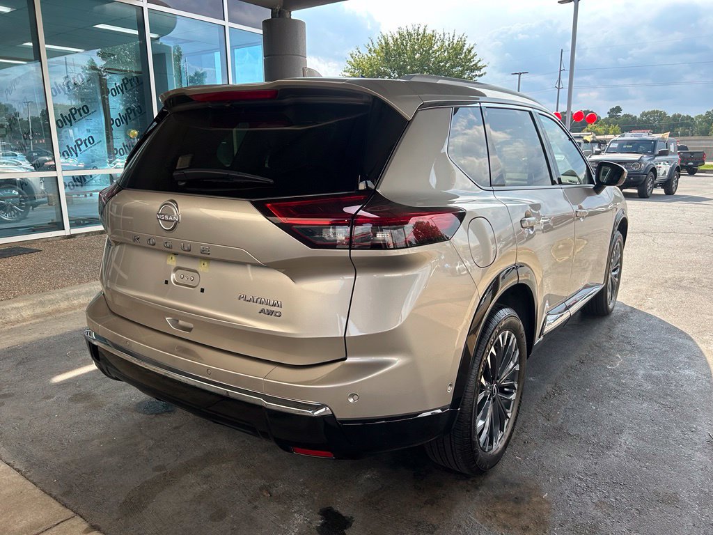 Used 2026 Nissan Rogue Platinum w/ Platinum Premium Package AWD/4WD image 7