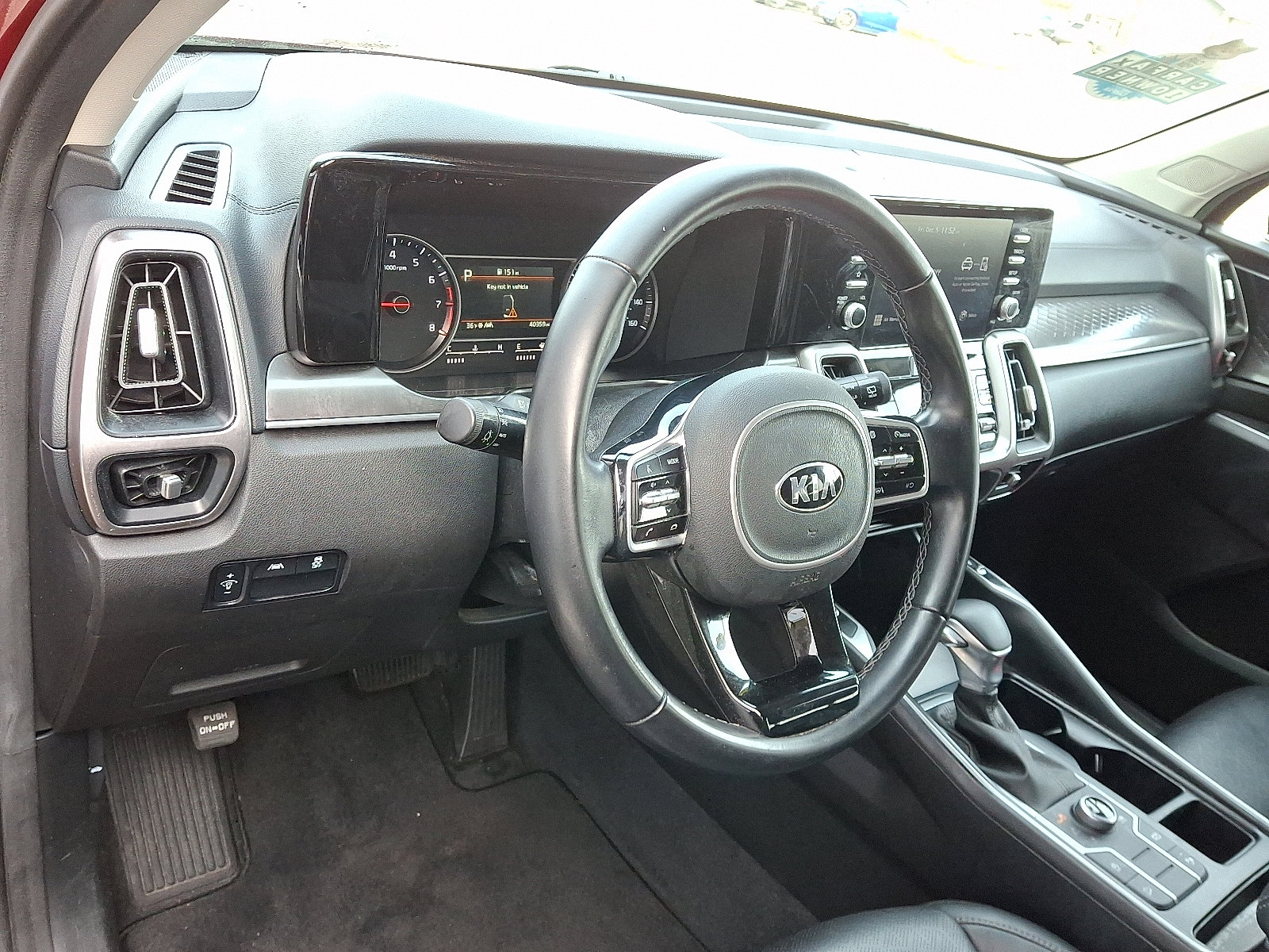 Used 2021 Kia Sorento S w/ Panoramic Sunroof Package image 17