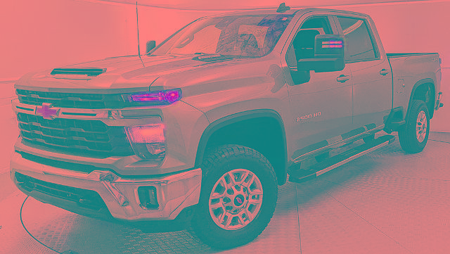 Used 2025 Chevrolet Silverado 2500 LT w/ Convenience Package AWD/4WD image 6