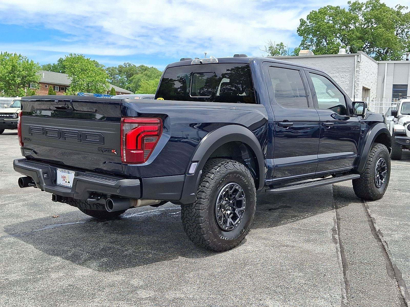 Certified 2025 Ford F150 Raptor w/ Equipment Group 803A Raptor R AWD/4WD image 6