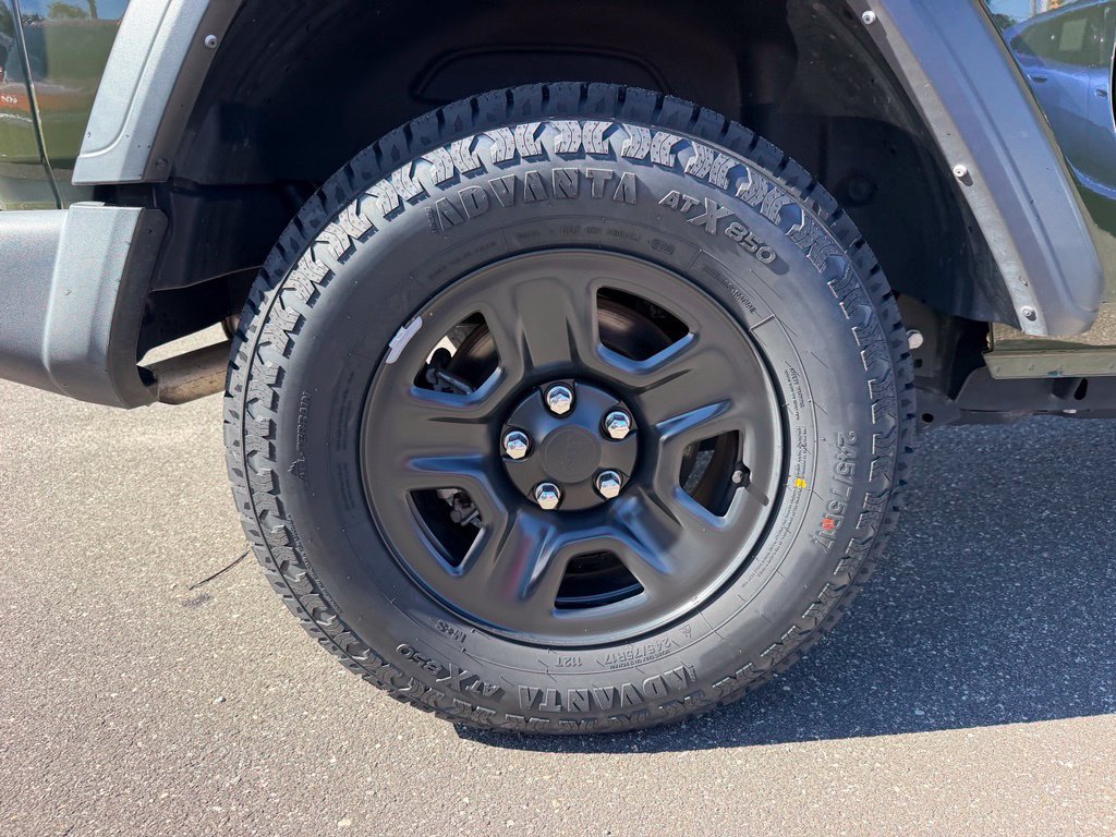 Used 2021 Jeep Wrangler Sport AWD/4WD image 9