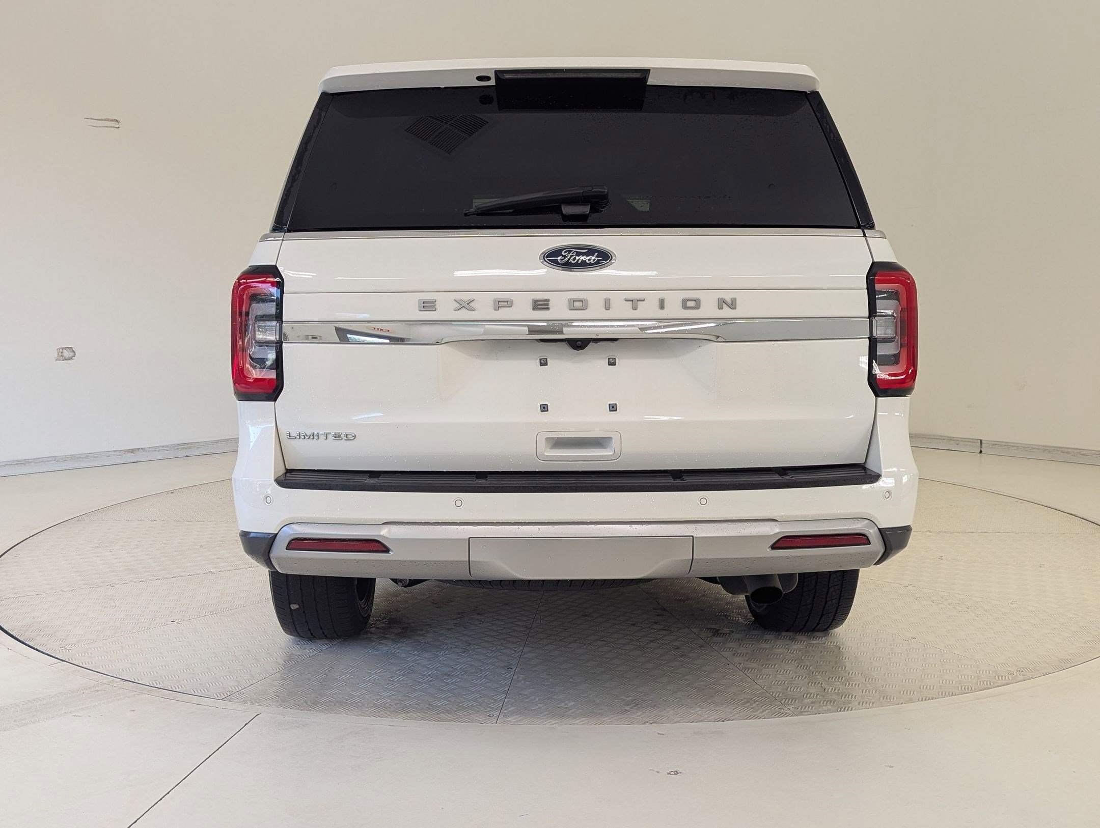 Certified 2023 Ford Expedition Limited image 10