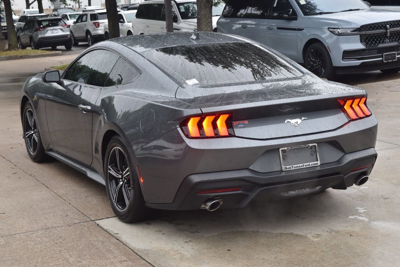 Certified 2024 Ford Mustang Coupe RWD image 5