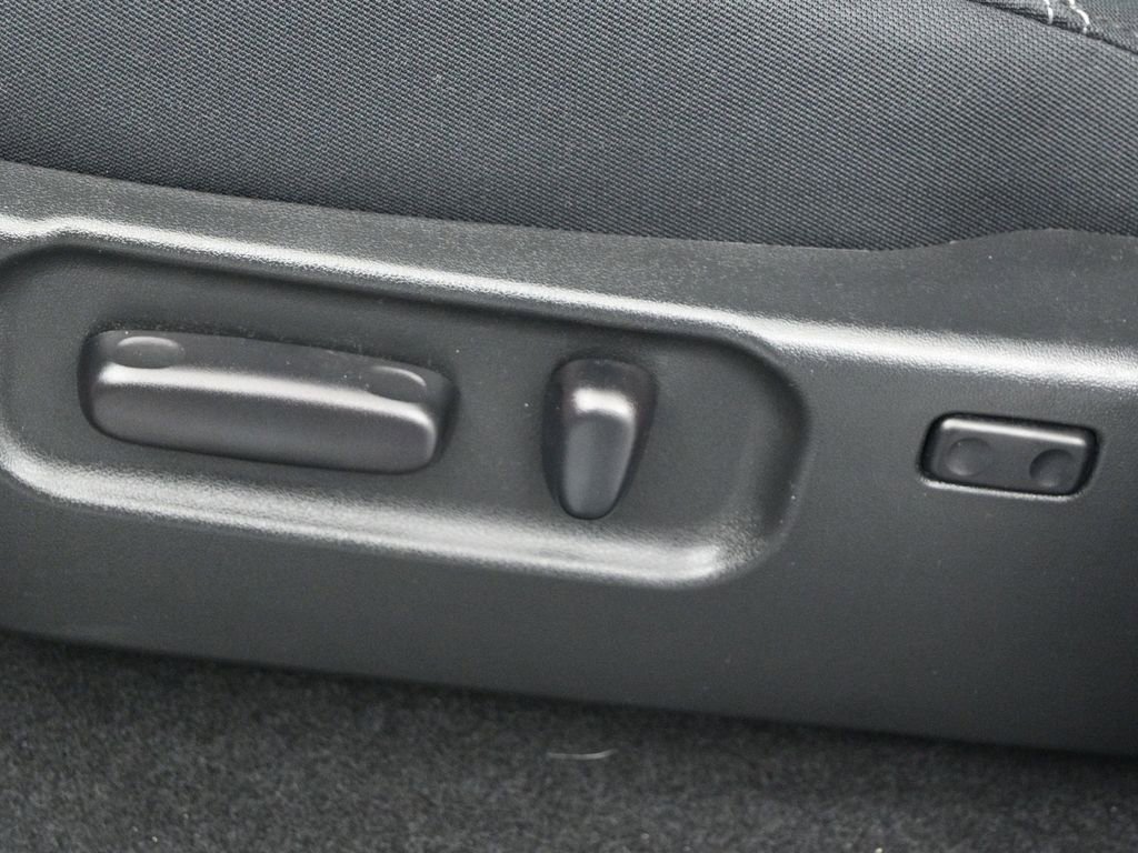 Used 2022 Toyota Tacoma TRD Sport image 9