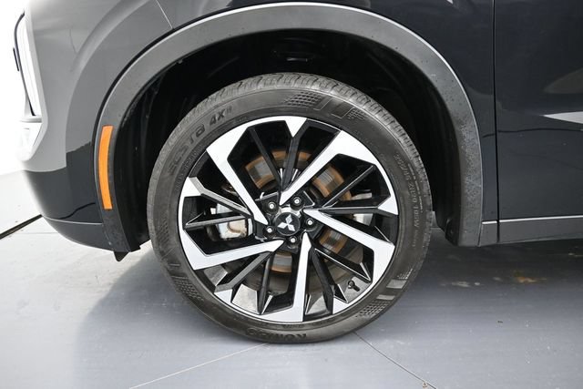 Used 2024 Mitsubishi Outlander SE AWD/4WD image 9