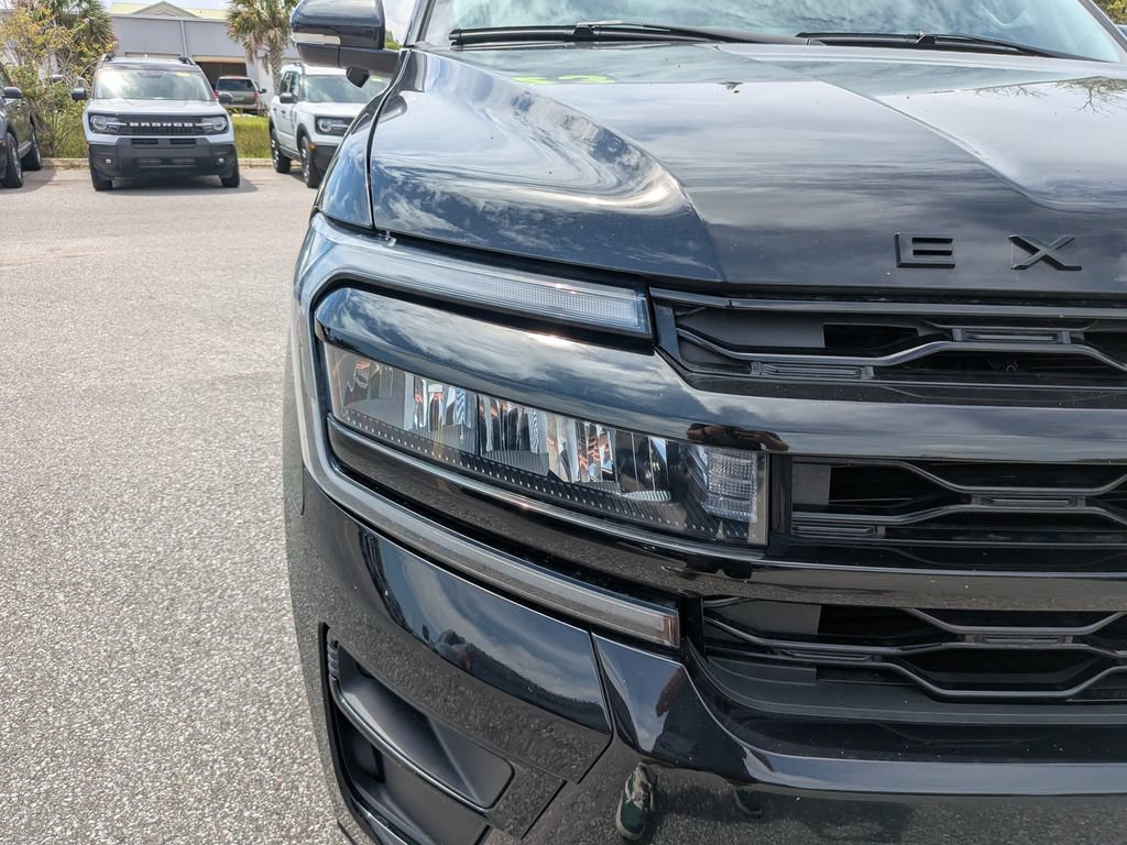 Certified 2023 Ford Expedition Limited RWD image 9