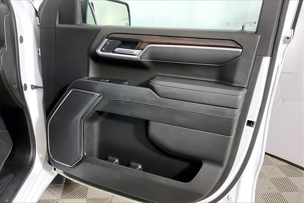 Used 2025 GMC Sierra 1500 SLT image 19