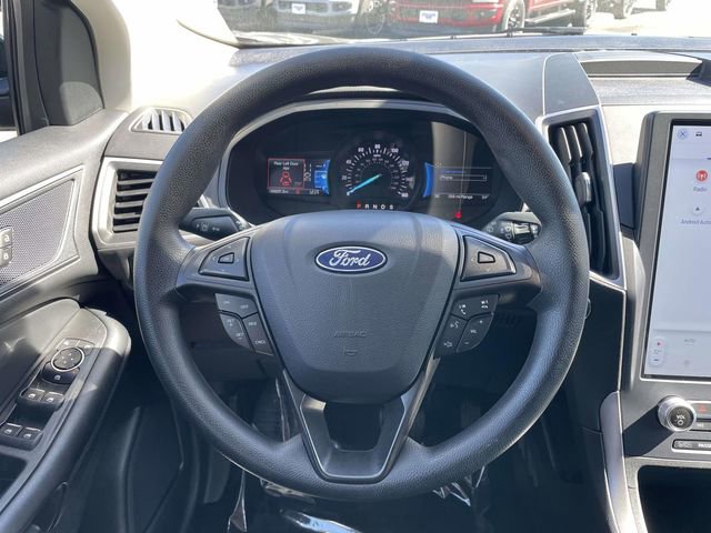 Certified 2022 Ford Edge SE w/ Black Appearance Package image 8