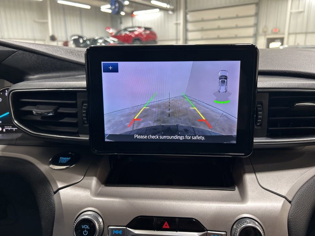 Certified 2023 Ford Explorer XLT w/ Equipment Group 202A image 21