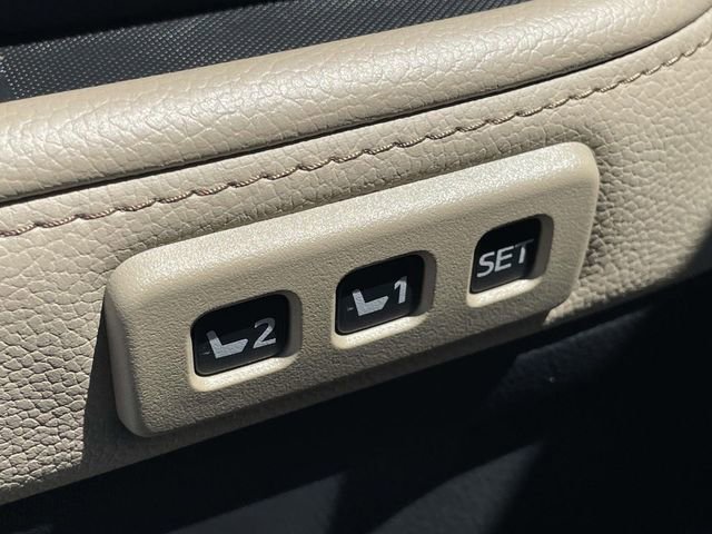 Used 2023 Toyota 4Runner Limited AWD/4WD image 14